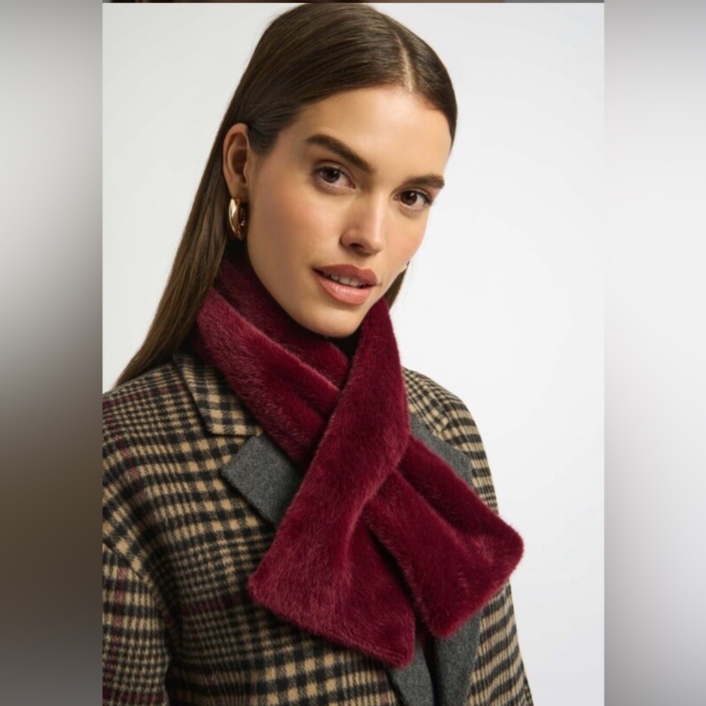 NWT Joseph Ribkoff Merlot Faux Fur Scarf